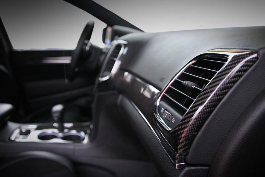  Jeep Grand Cherokee SRT8 by Carbon Motors 2015 года  (фото 2 из 17)